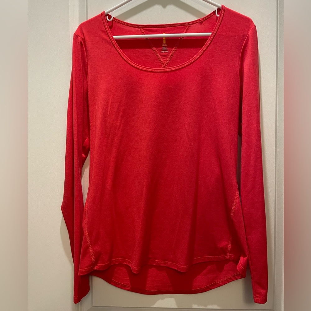 Lot of 15 Women's Scoop Neck Tees & Tank - Lucy Active Workout Tee